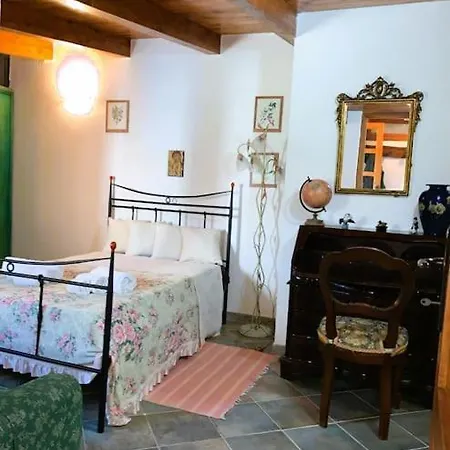 Casa Sospesa Tra Campagna E Mare Holiday home *